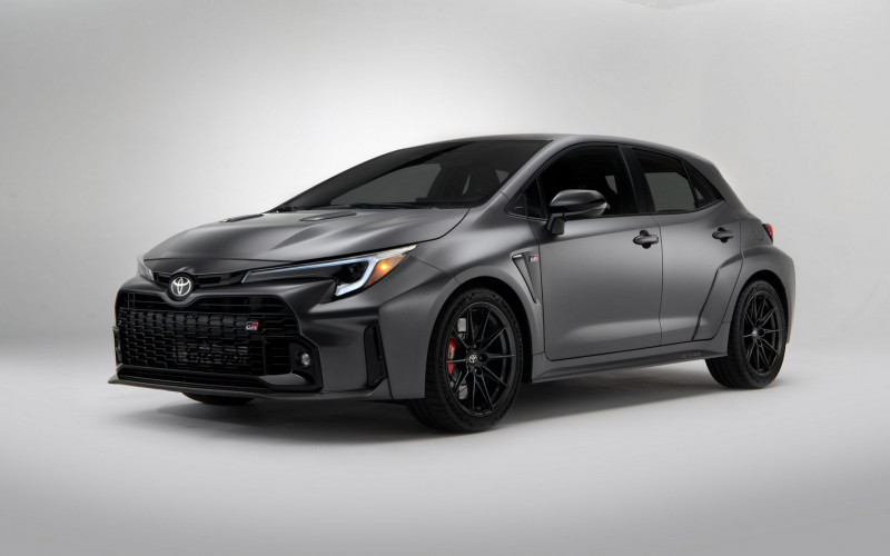 2023 m. „Toyota GR Corolla“ įrodo, kad „Toyota“ nėra nuobodi